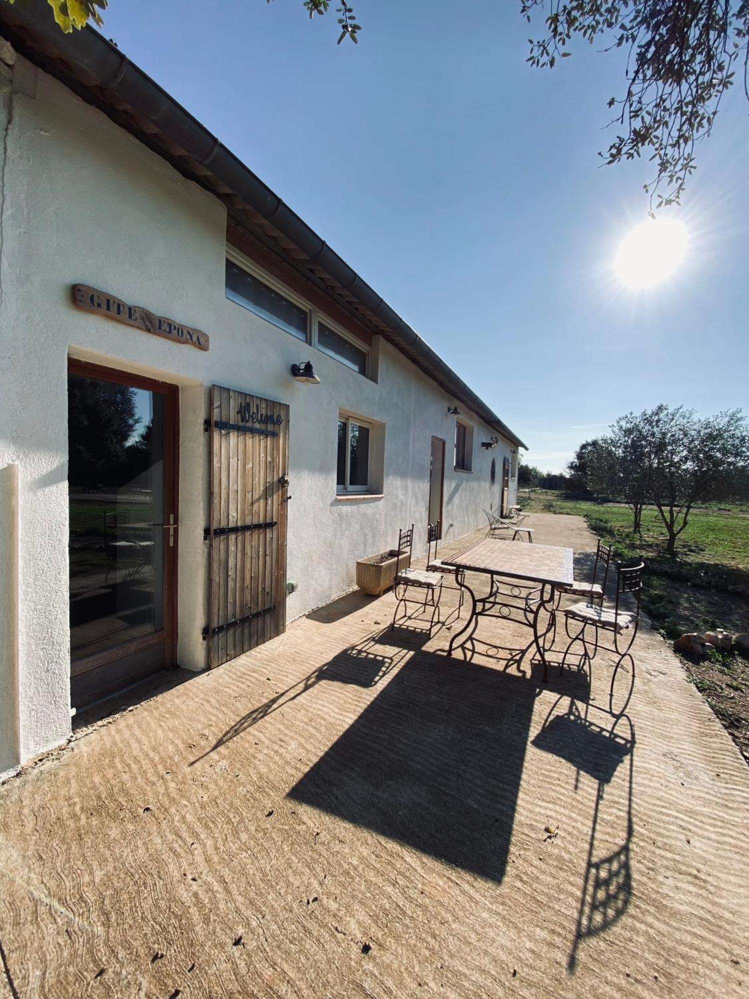 Centre Mediation Equine La Daouste Villa Jouques Eksteriør billede